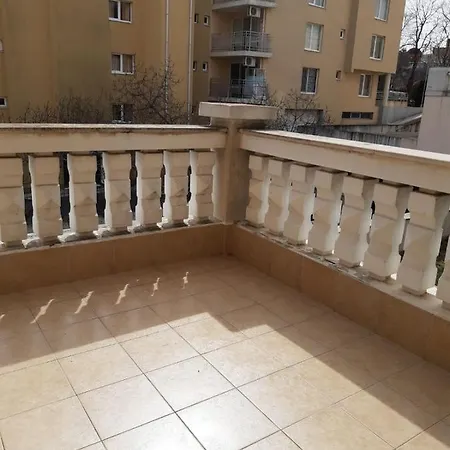 Hotel de apartamente Апартамент В Сънсет Ризорт Фемили *